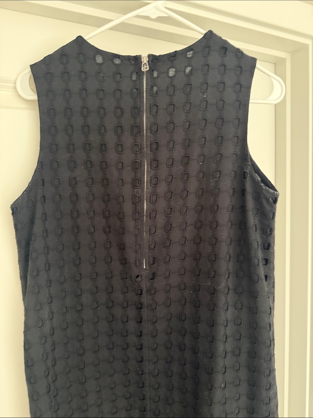 Gap eyelet shift dress - Picture 5 of 6